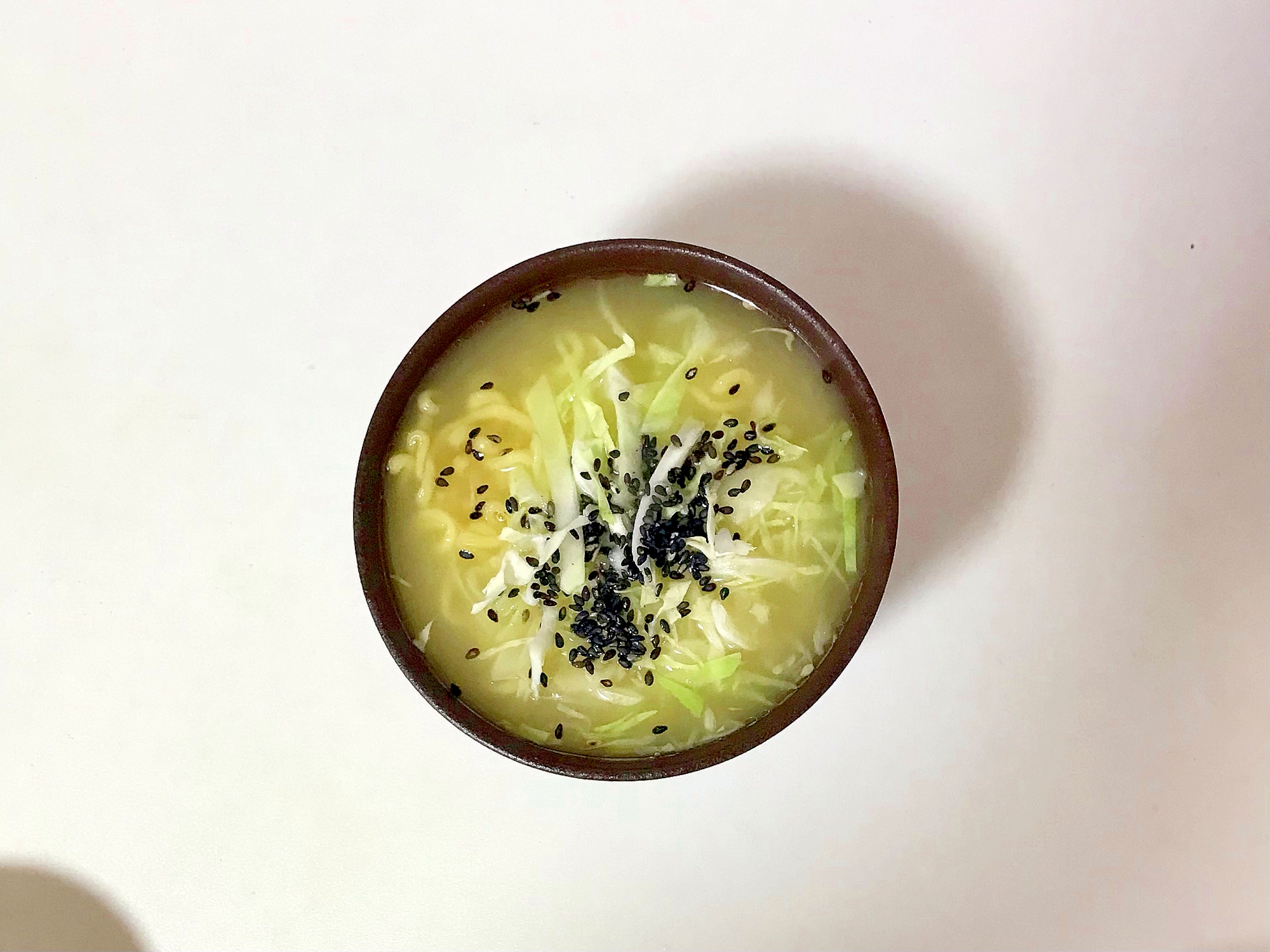 キャベツと胡麻の塩ラーメン