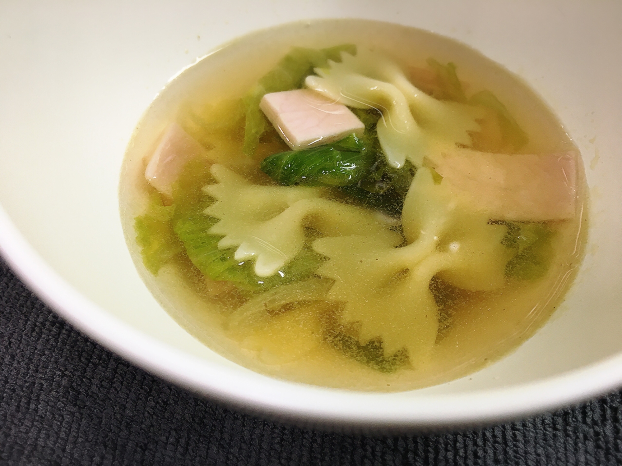 レタスとハムのマカロニスープ レシピ 作り方 By Aki Baaachan 318 楽天レシピ