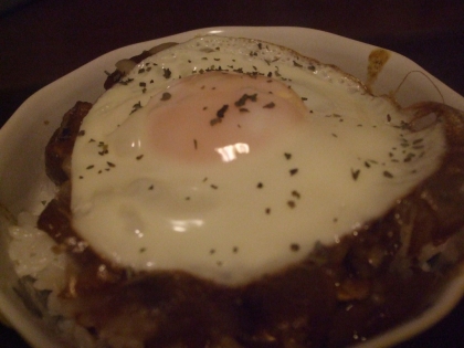 たまごとろ～り美味しいです＾＾残り物のｶﾚｰって苦手だけど、こうして食べるとたのしみになりますね＾＾