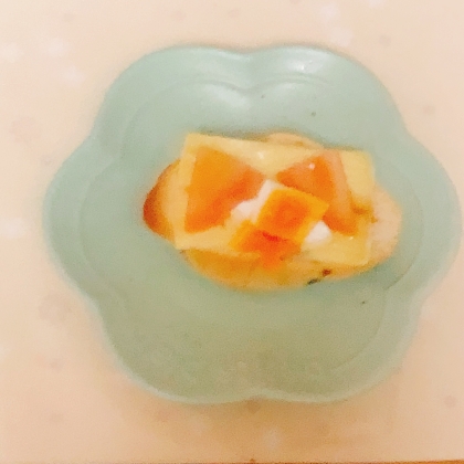 トマトとちりめんじゃこのチーズトースト
