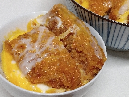 お昼にパパッと簡単♡メンチカツ丼