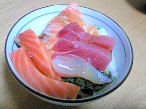 自宅で簡単海鮮丼