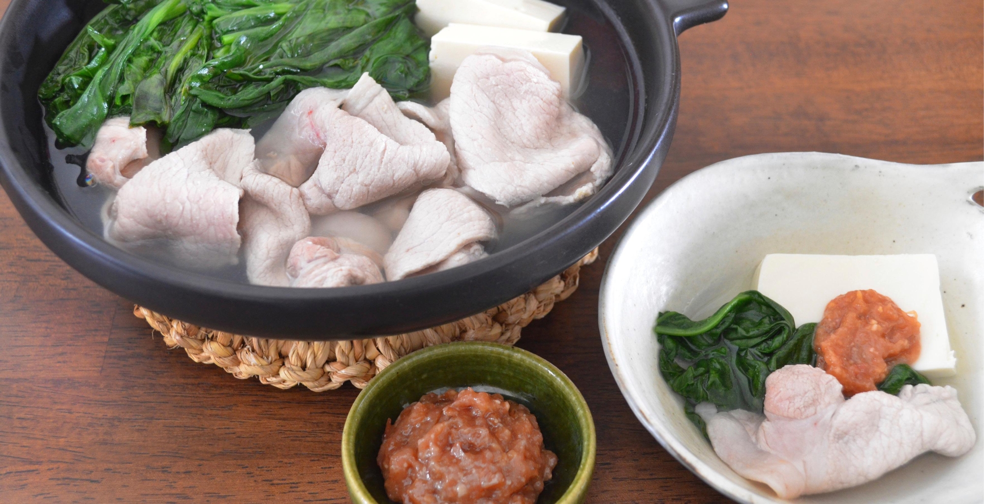 梅みそだれの常夜鍋