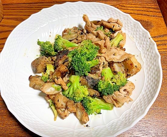 美味しく蓮根大変身！豚肉ｘたたき蓮根の醤油炒め