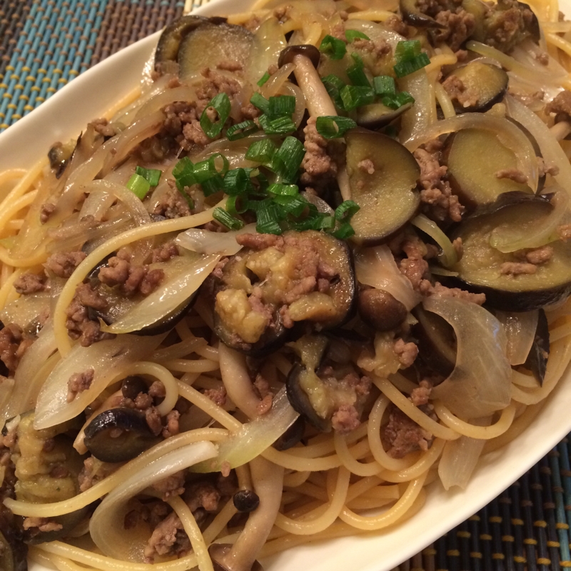 茄子とひき肉の和風パスタ