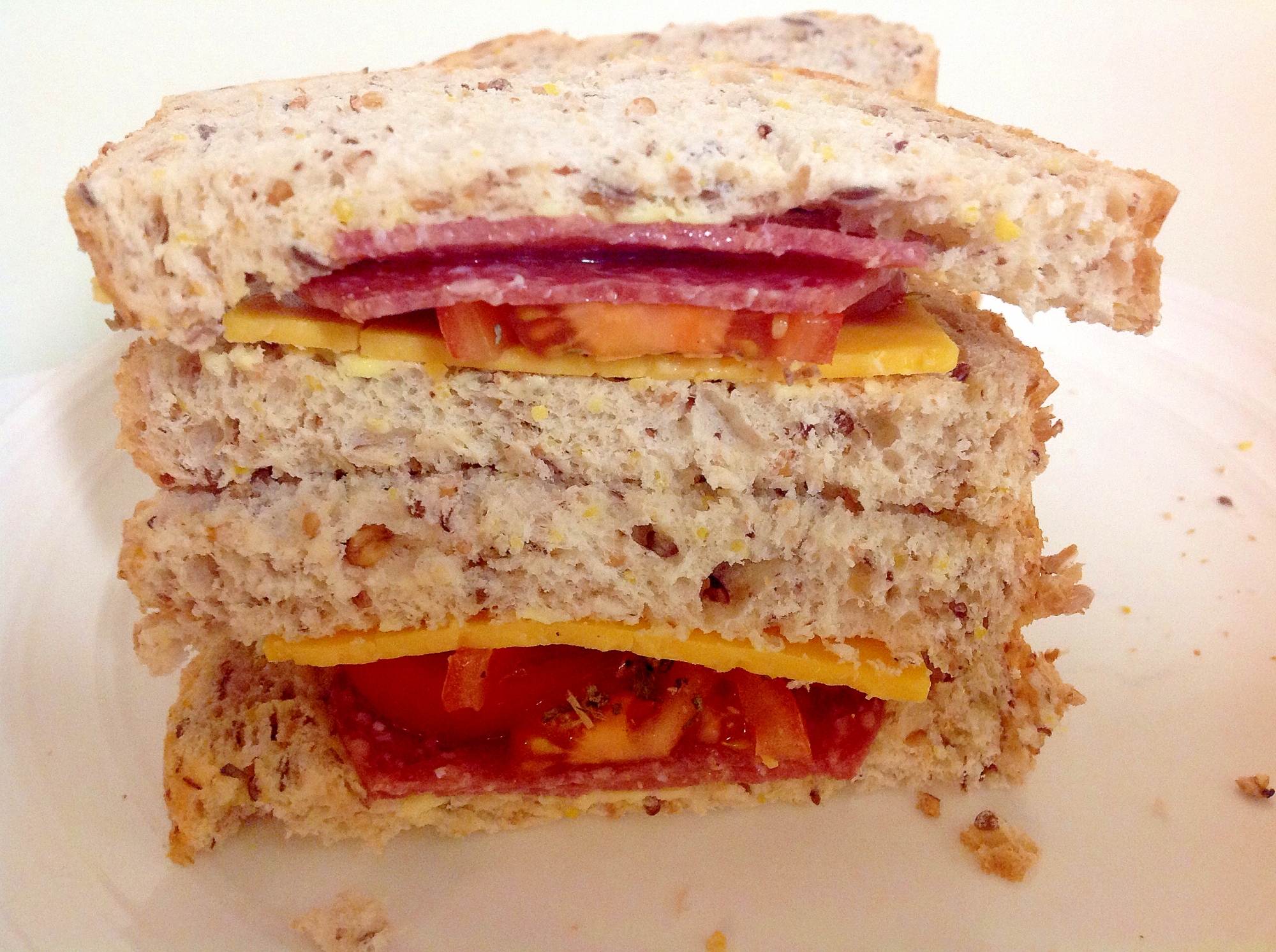 トマトサラミチーズサンドイッチ レシピ 作り方 By Findus 楽天レシピ