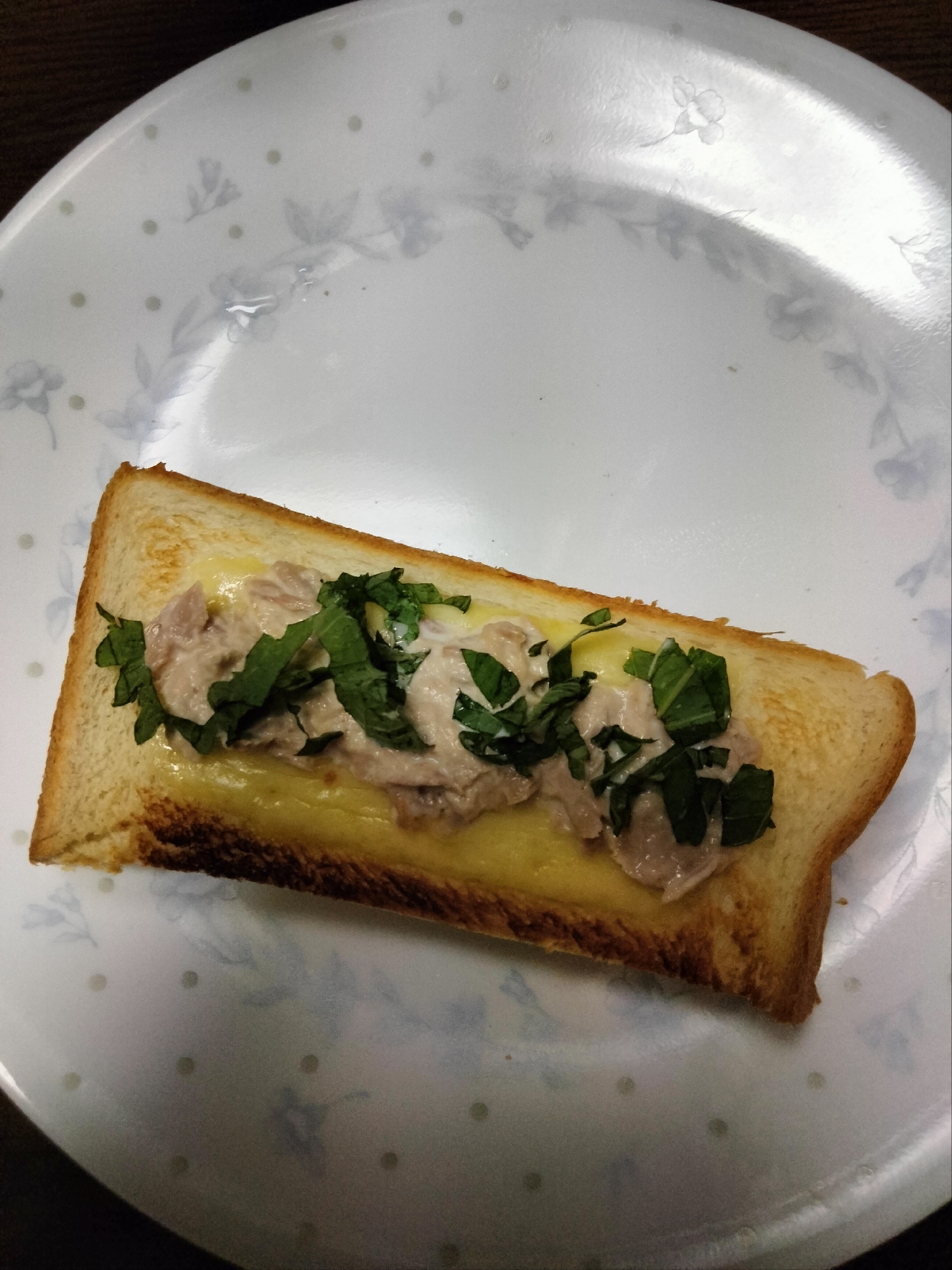 チーズトーストアレンジ ツナマヨ&大葉