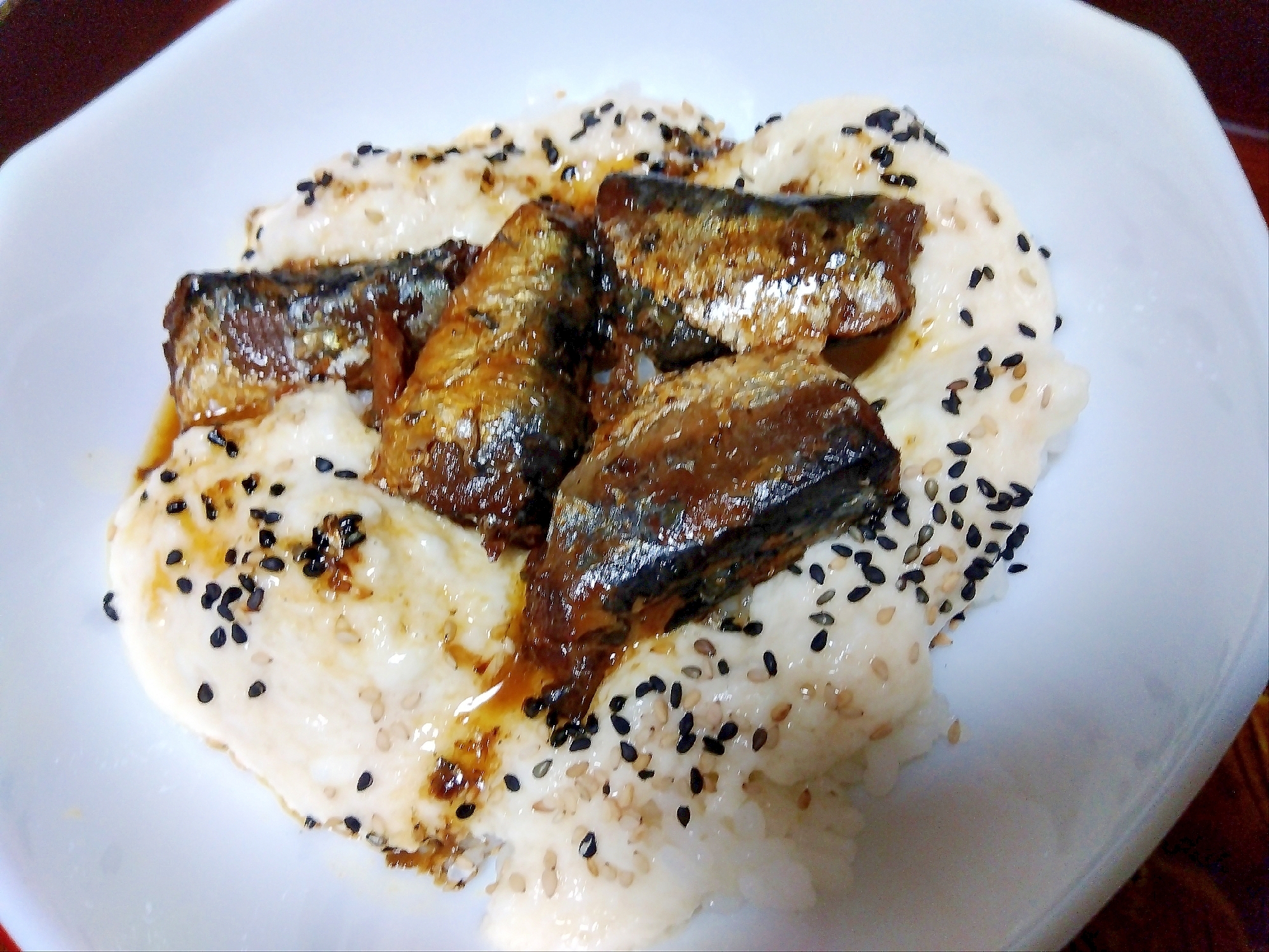 胡麻香る♡鰯とろろ丼