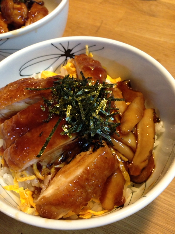 エリンギでカサ増し‼︎照り焼きチキン丼♡