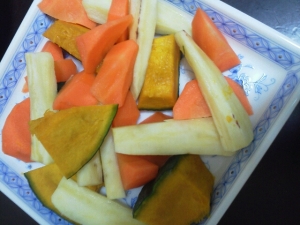 シリコンスチーマーで★根菜サラダ