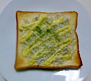 しらすトースト