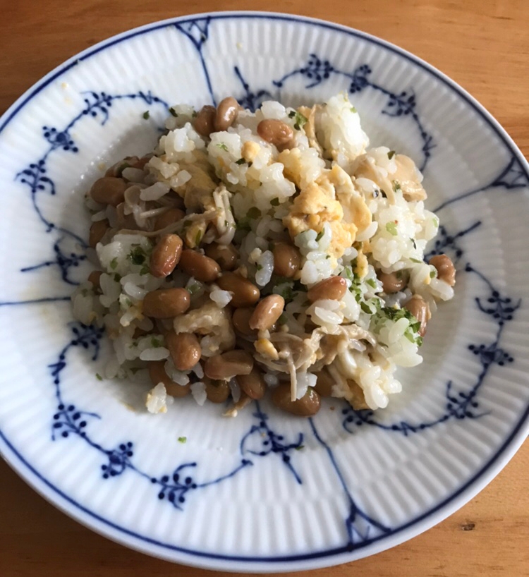 えのきと油揚げの青のり納豆チャーハン