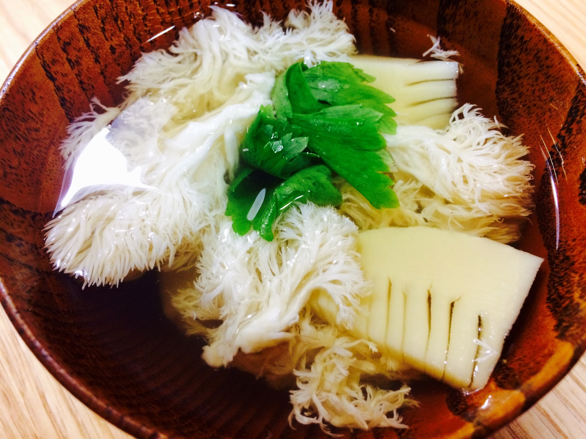 【ガサツ料理】ヤマブシタケと筍の吸い物を柚子胡椒で