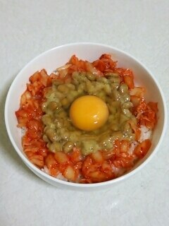 キムチと納豆の卵かけご飯