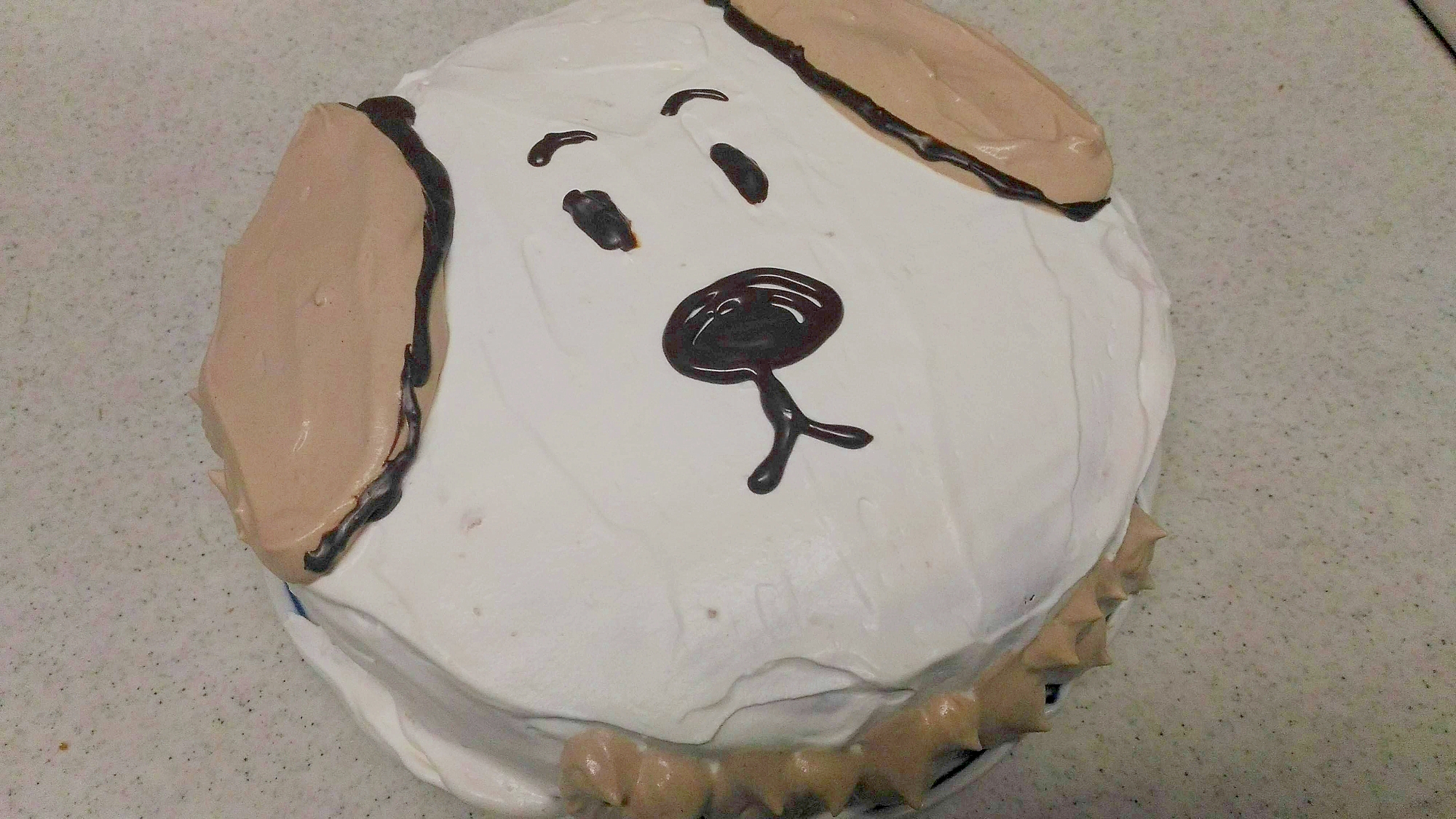 犬の顔デコレーションケーキ
