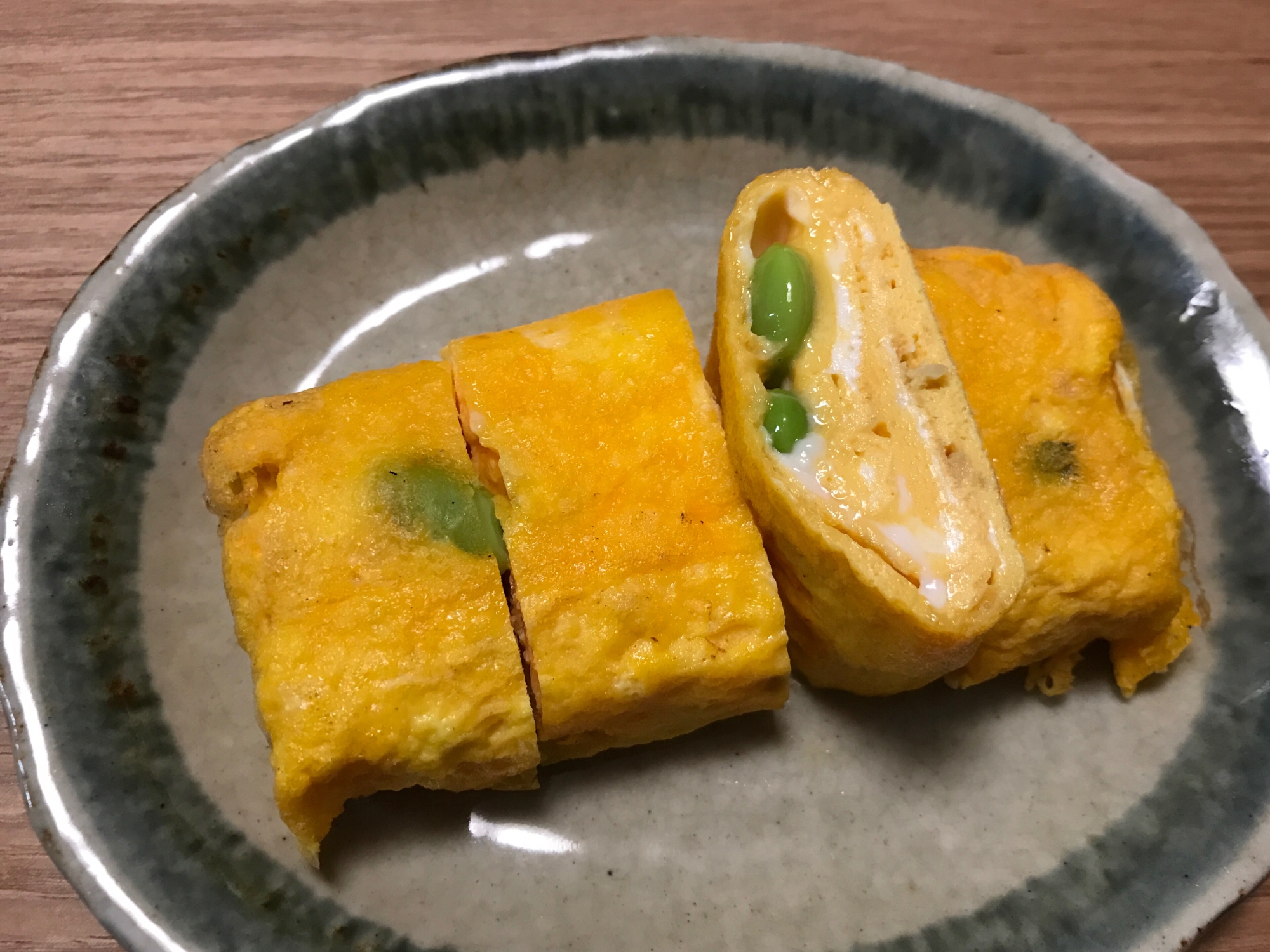 枝豆と紅ショウガの卵焼き