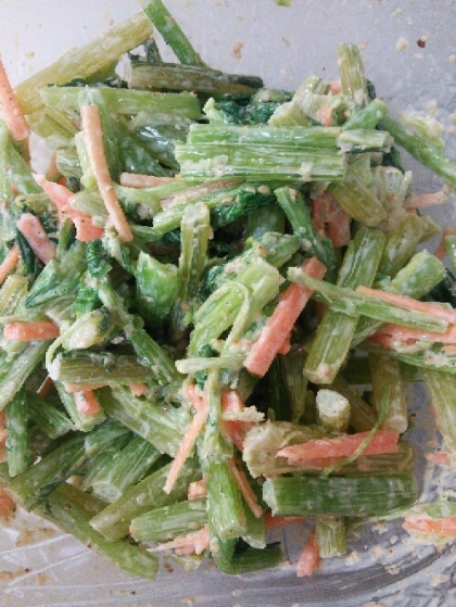 カブの葉だけ残っていたので、作らせていただきました。
わさびが良かったです(^^)