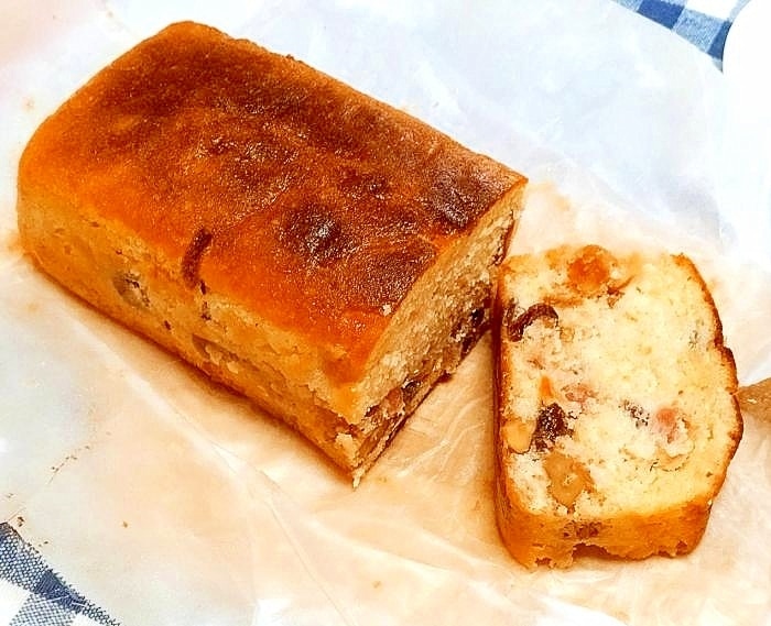 ドライフルーツとナッツを入れたパウンドケーキ レシピ・作り方 by