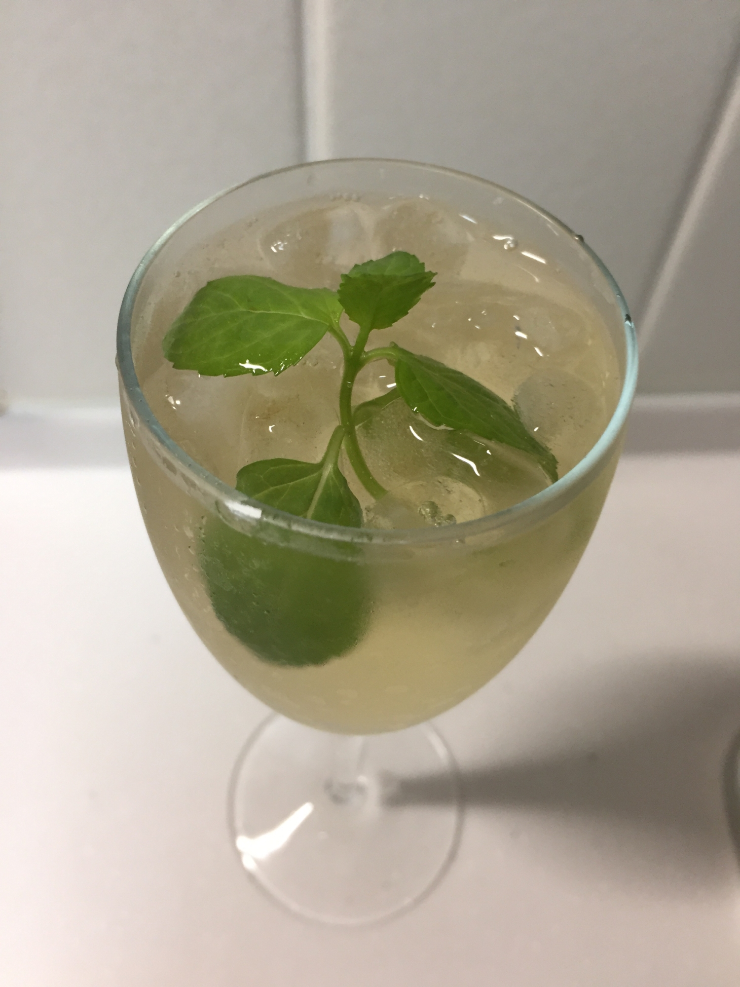 カシャーサとミントのカクテル レシピ 作り方 By Bebe2936 楽天レシピ カシャーサとミントのカクテル レシピ 作り方 By Bebe2936 楽天レシピ