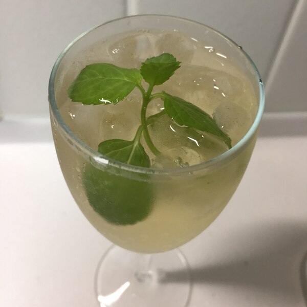 カシャーサとミントのカクテル レシピ 作り方 By Bebe2936 楽天レシピ カシャーサとミントのカクテル レシピ 作り方 By Bebe2936 楽天レシピ