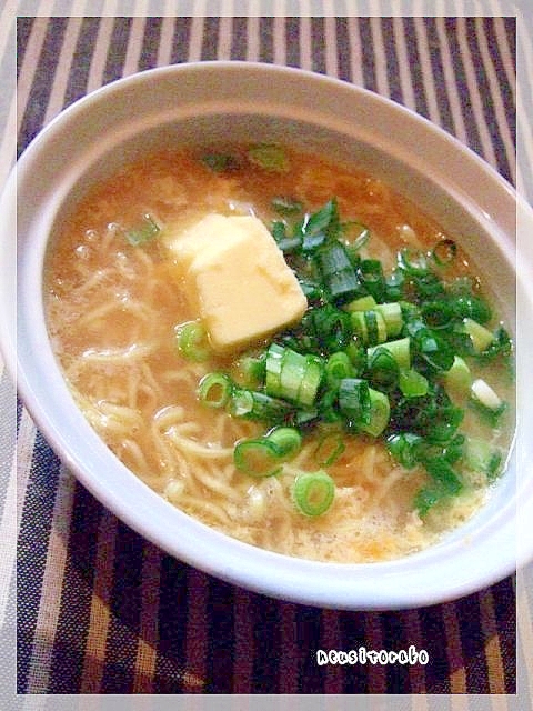 バターときたまねぎ塩ラーメン