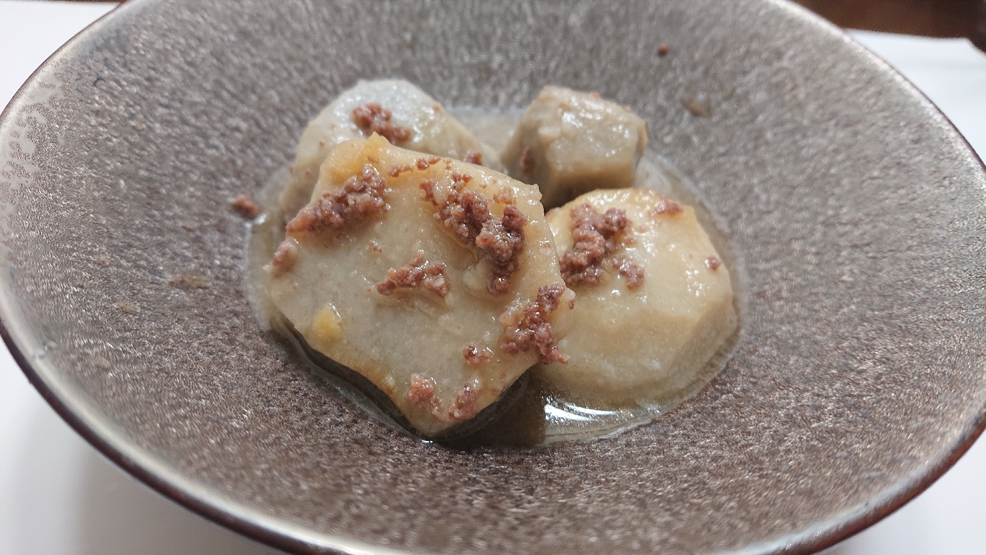 小芋と(作り置き肉そぼろ)の煮物