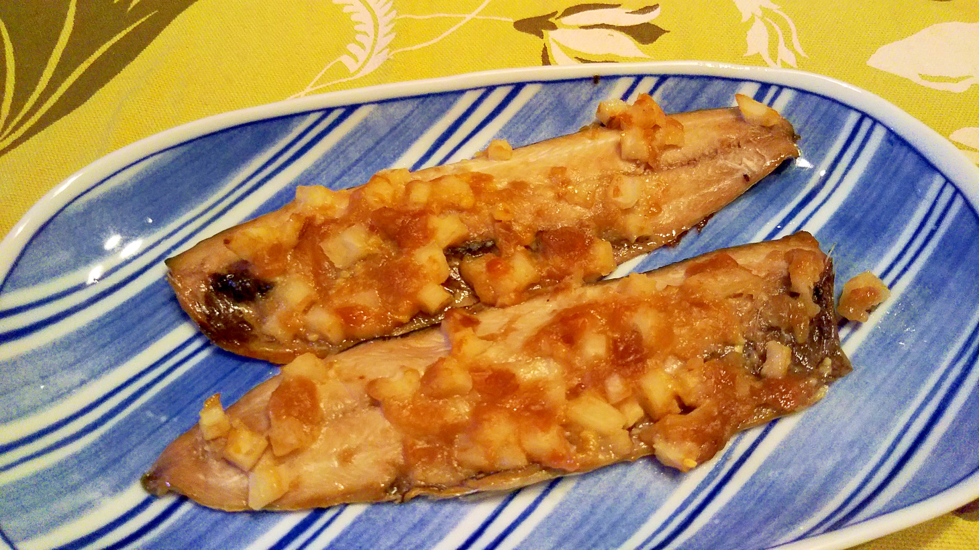 秋刀魚の蓮根・梅味噌焼き