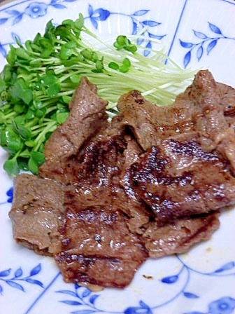 牛肉のソテー