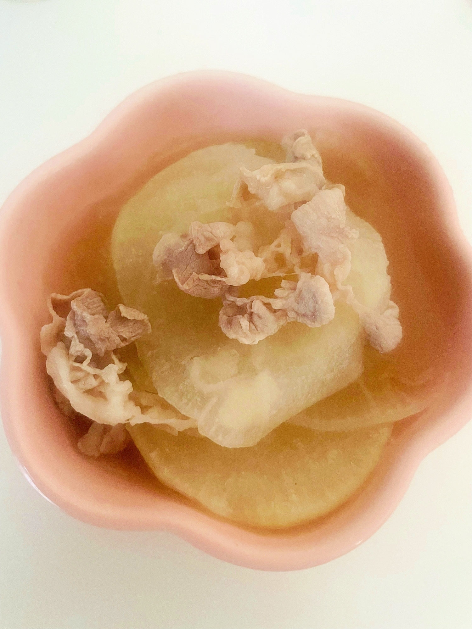 薄切り大根と豚肉の煮物
