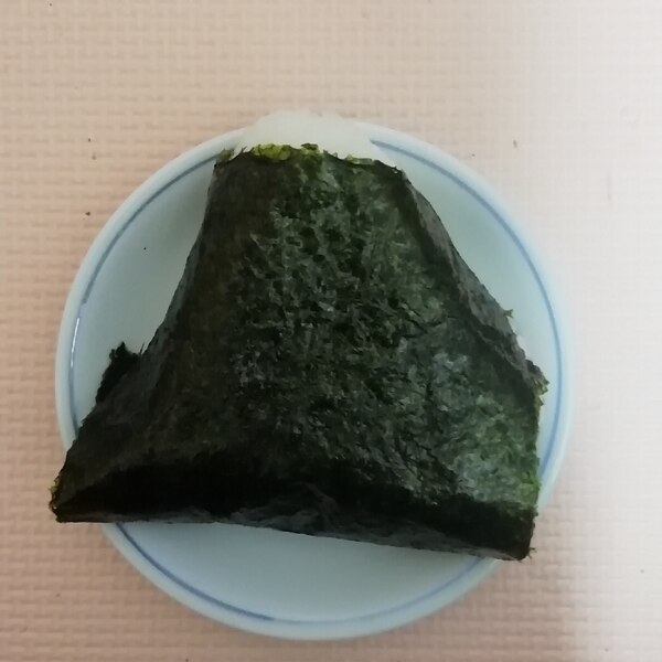 唐揚げおにぎり 醤油マヨ風味 レシピ 作り方 By こめこおばちゃん 楽天レシピ 唐揚げおにぎり 醤油マヨ風味 レシピ 作り方 By こめこおばちゃん 楽天レシピ