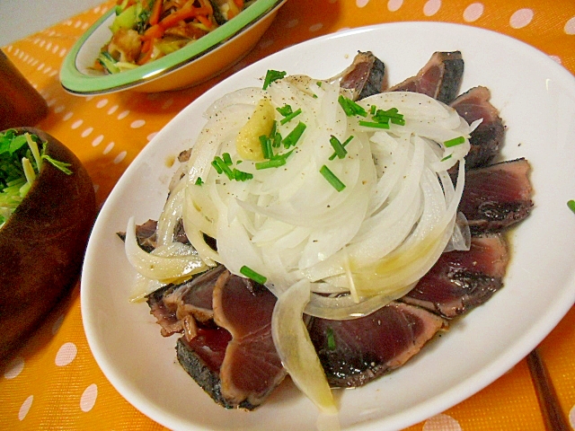 カツオのたたきと新玉ねぎ めんつゆ仕立て レシピ 作り方 By ミスチバス 楽天レシピ