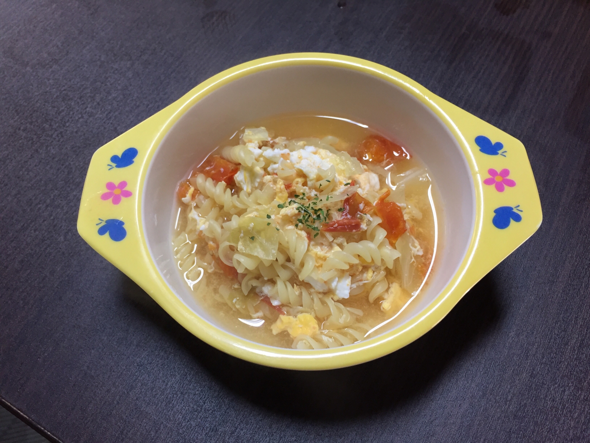【離乳食 完了期】卵とトマトのスープパスタ