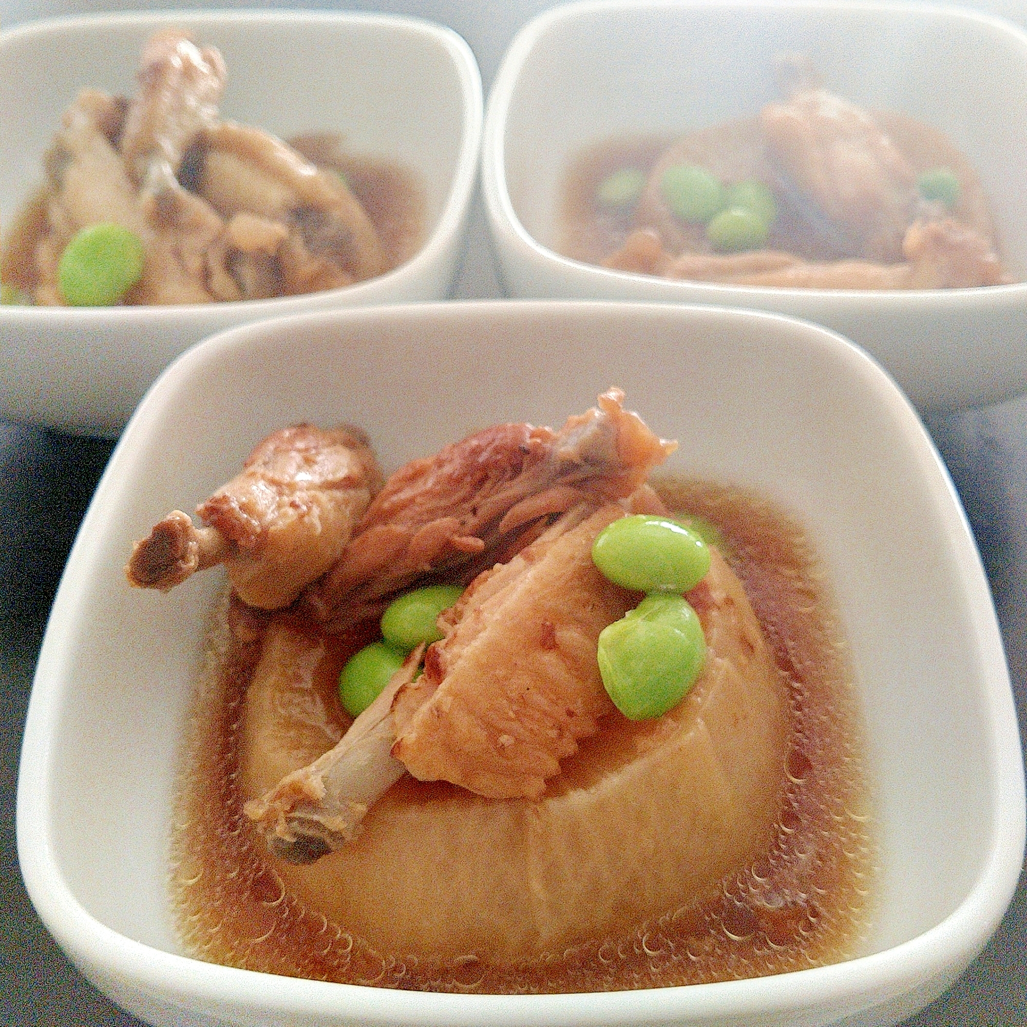 圧力鍋で作る鶏手羽中肉と大根の煮物