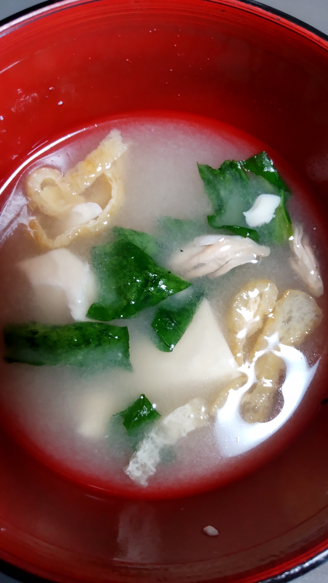 小松菜と豆腐の味噌汁
