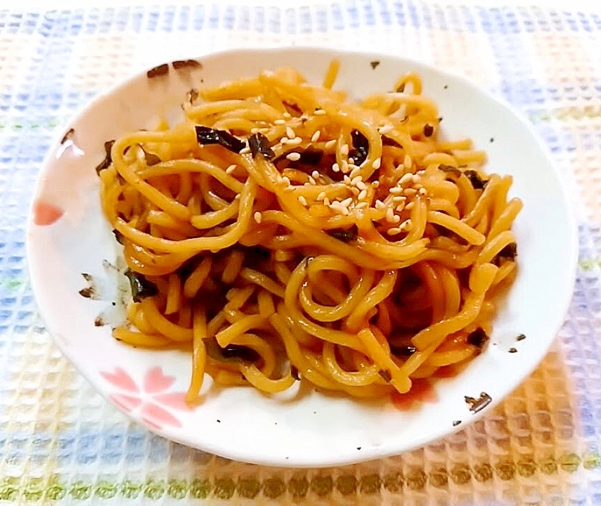 お弁当に☆ワカメ入り焼きそば