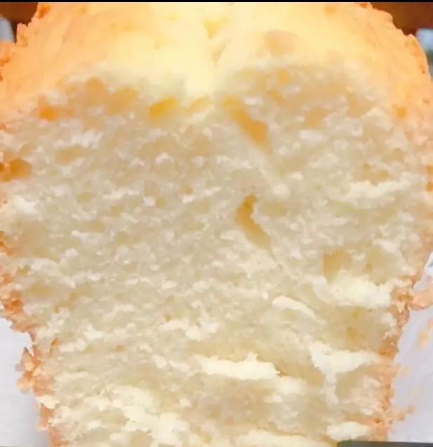 ほんのり甘いパウンドケーキ　卵白大量消費