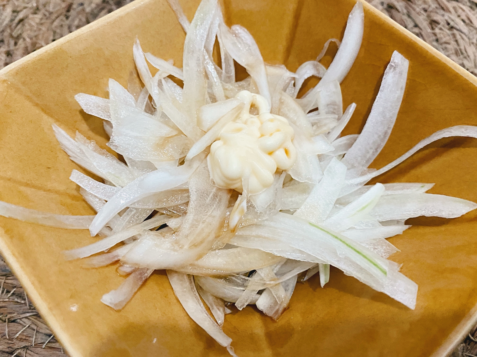 ⑅⃝◍｡玉ねぎサラダ｡◍⑅⃝◌