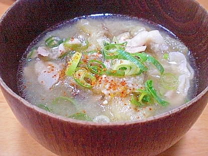 具だくさん！　「豚肉と茄子のお味噌汁」　　　♪♪