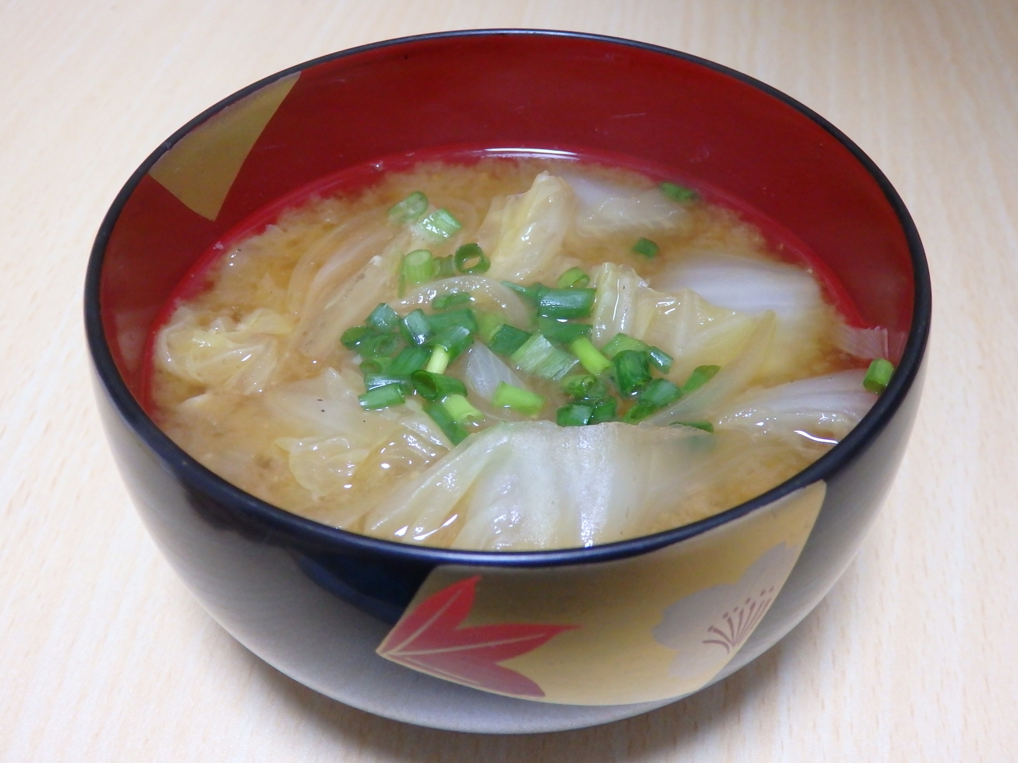 具だくさん☆白菜とたまねぎのお味噌汁