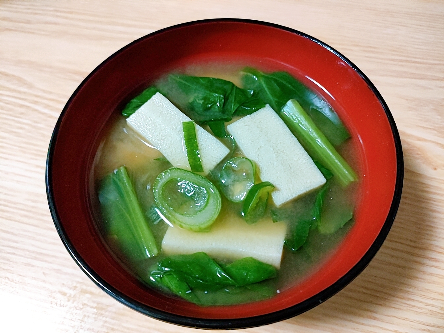 小松菜とねぎの味噌汁