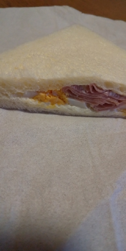 からしバターの卵サンド