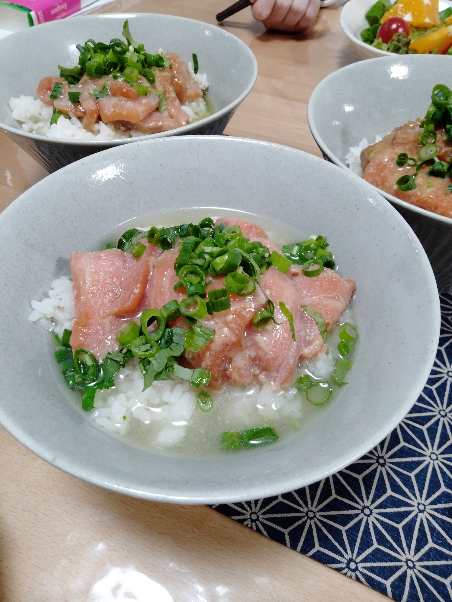 エンペラーサーモンの胡麻ダレ茶漬け