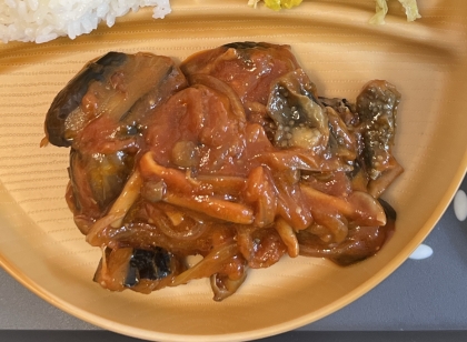 たっぷり茄子の牛ステーキトマトソース煮込み