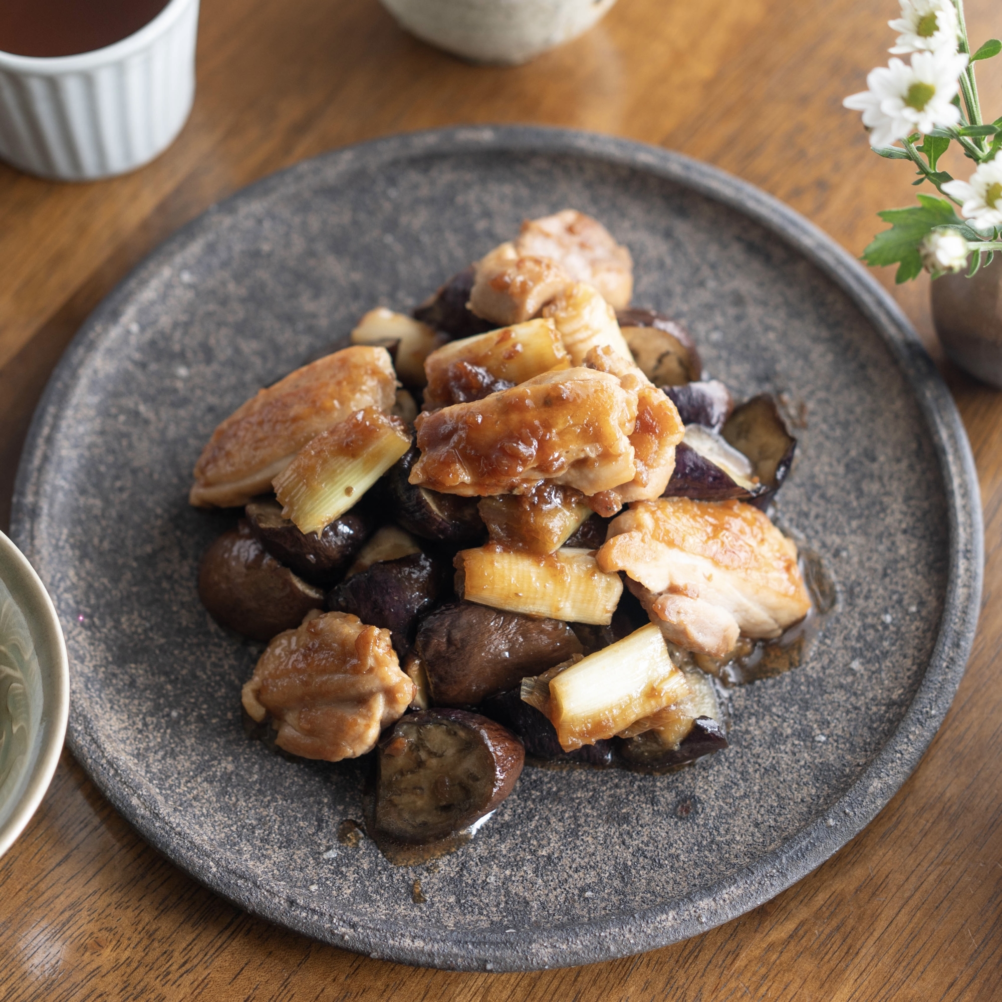 鶏肉となすの梅だれ焼き【和食・主菜】