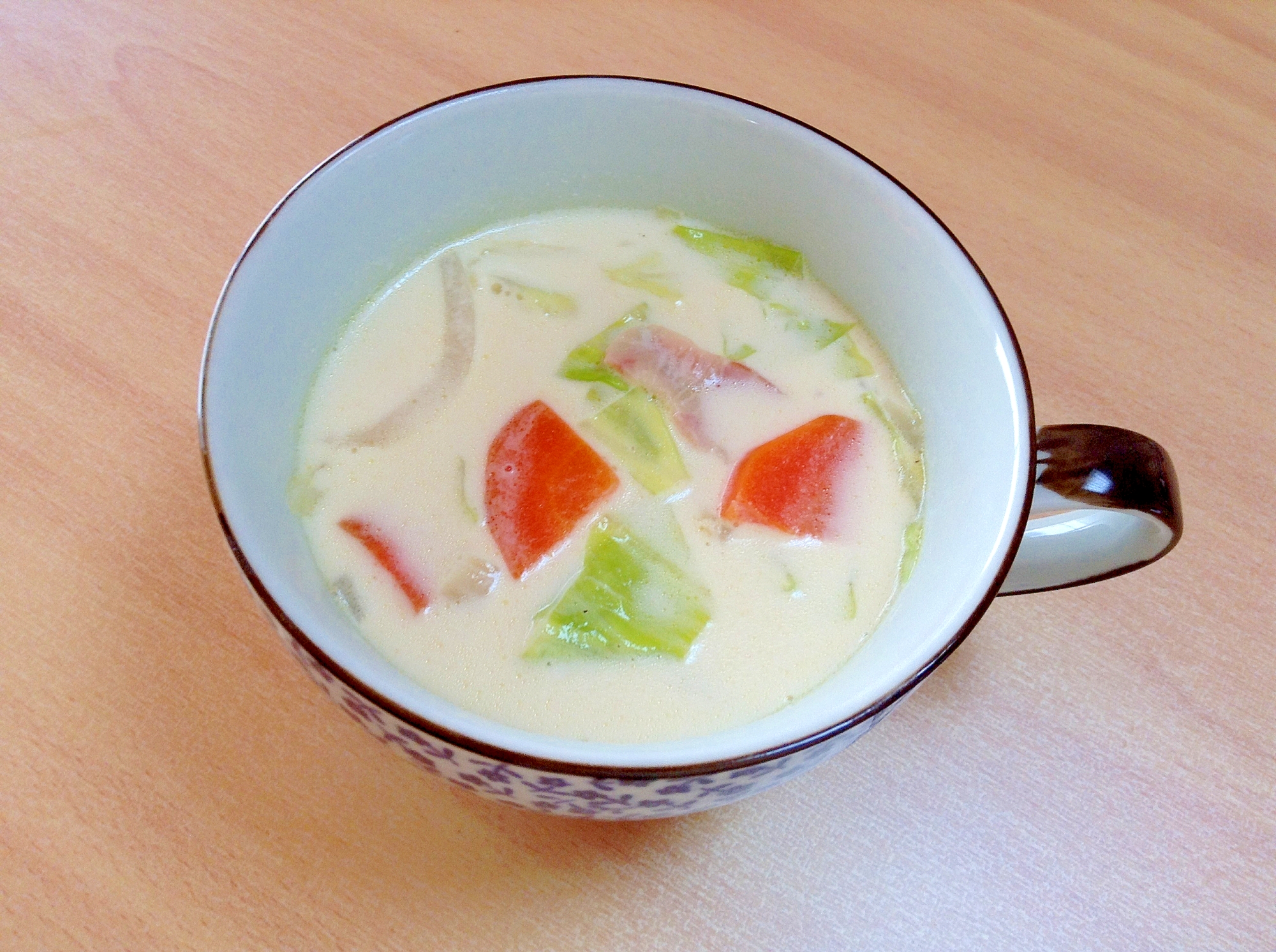 簡単♪ 野菜とベーコンのクリームスープ