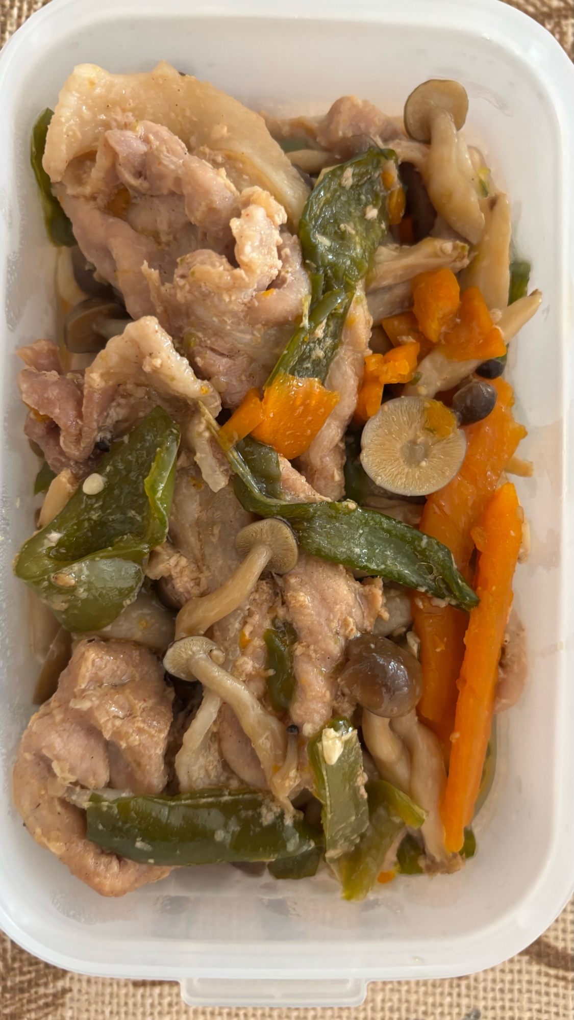 圧力鍋☆ビタミン⭐焼肉のタレで簡単味付け豚炒め