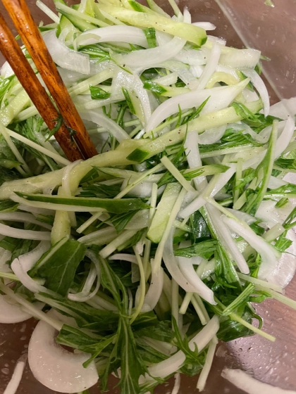 しんなりしてると量食べられるので野菜不足解消できる気がします♡
新玉のおいしい間にまた作ります！