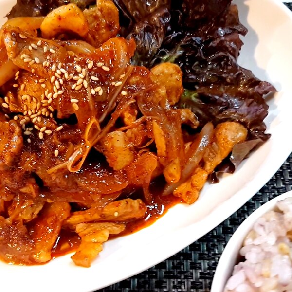 韓国ウチごはん 豚肉の甘辛炒め ヂェユクポックム レシピ 作り方 By Cookim 楽天レシピ 韓国ウチごはん 豚肉の甘辛炒め ヂェユクポックム レシピ 作り方 By Cookim 楽天レシピ