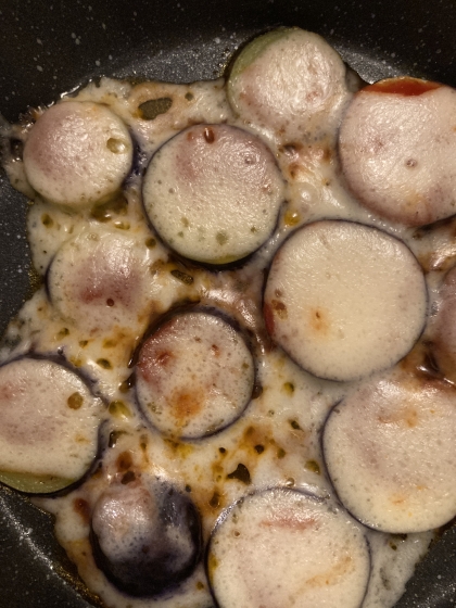 こどももパクパク♪なすのチーズ焼き
