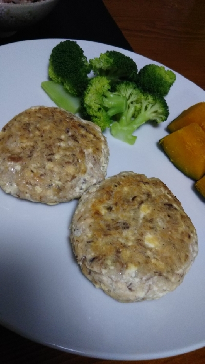 サバ缶と豆腐で栄養たっぷりですね♪子供が喜んで食べてくれました！